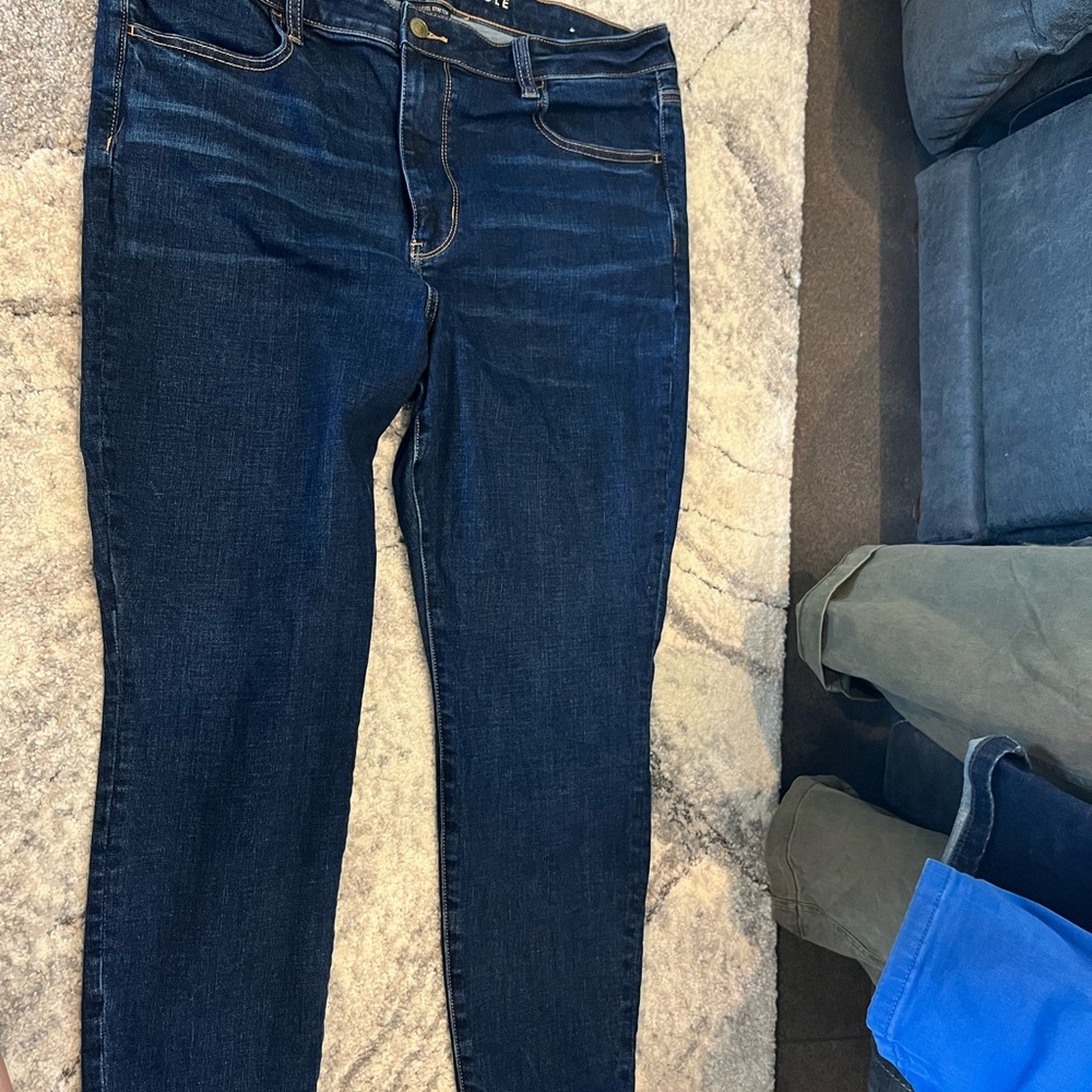 American Eagle Outfitters Dark Indigo Women's Super High Rise Jegging size 18S